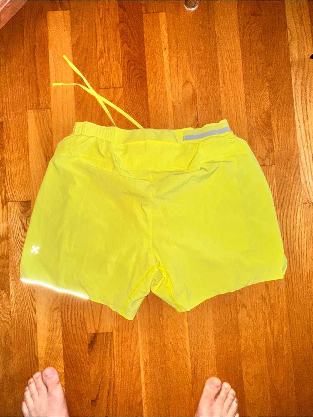 lululemon athletica Neon Yellow Men's Athletic Shorts - Picture 2 of 2